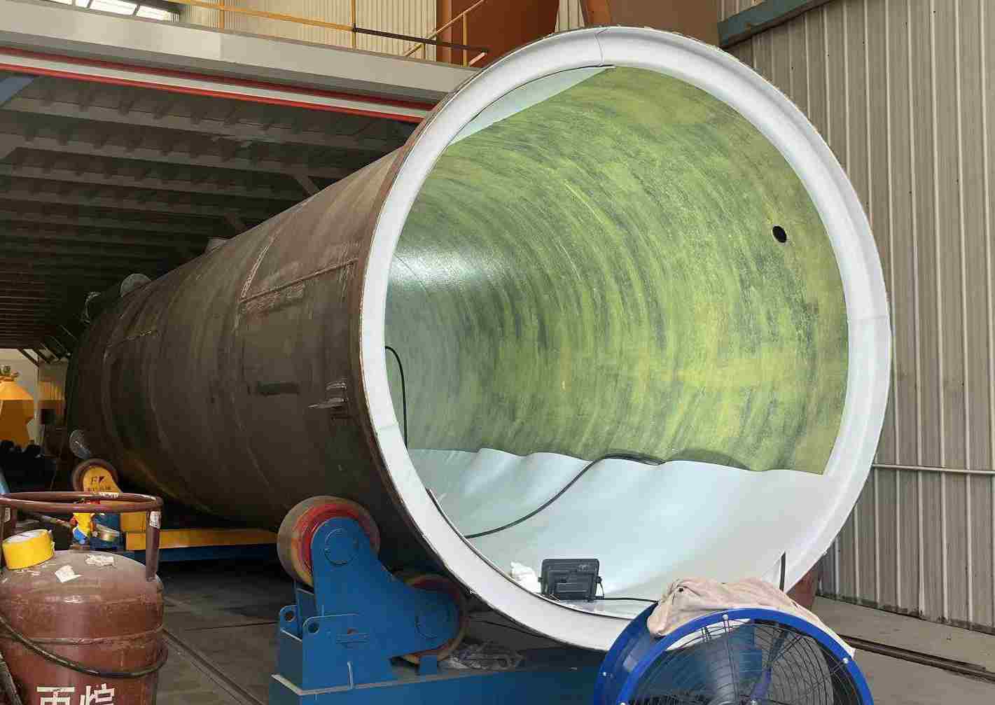 大型钢衬四氟储罐的工艺特点